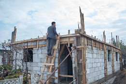 Sprijin pentru o familie din comuna noastră-2017-1 Sprijin pentru o familie din comuna noastră-2017-1